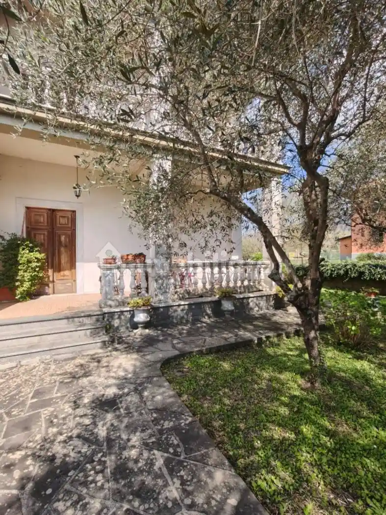 Villa in vendita a Filattiera