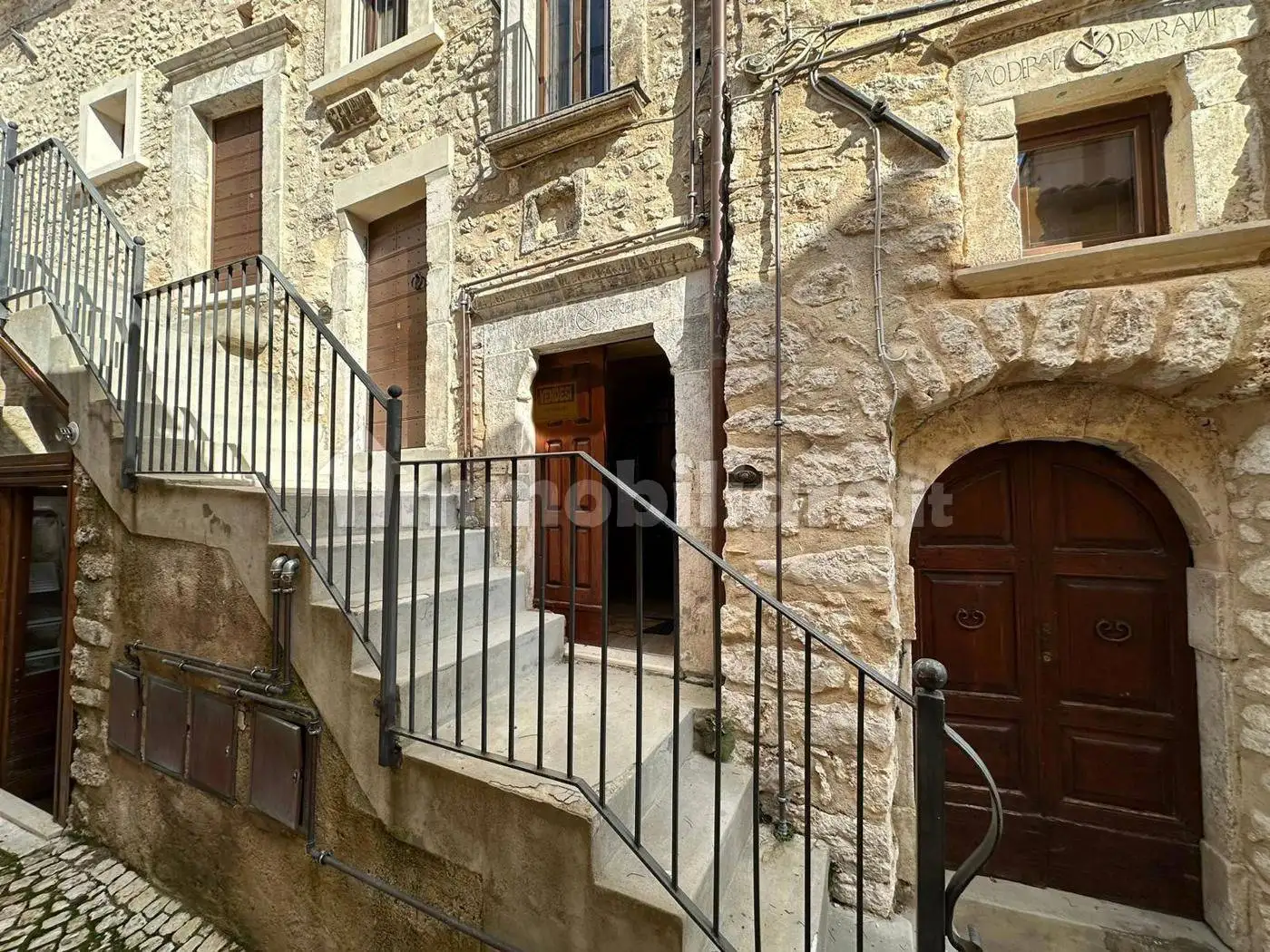 Casa indipendente in vendita a Castel del Monte