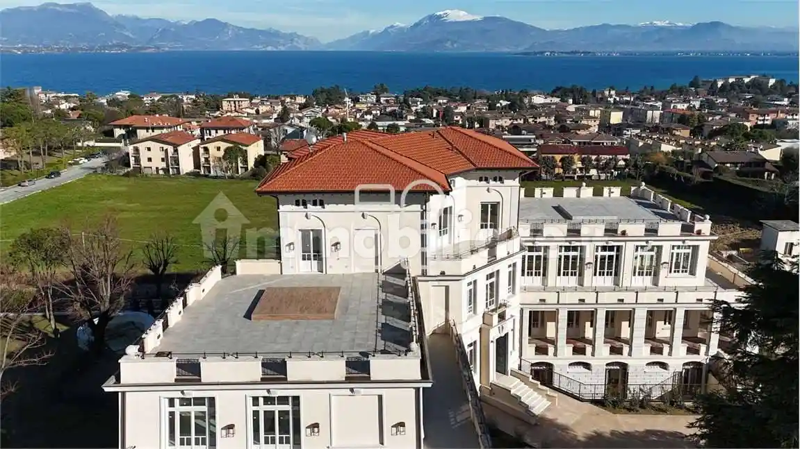 Attico - Mansarda in vendita a Desenzano del Garda