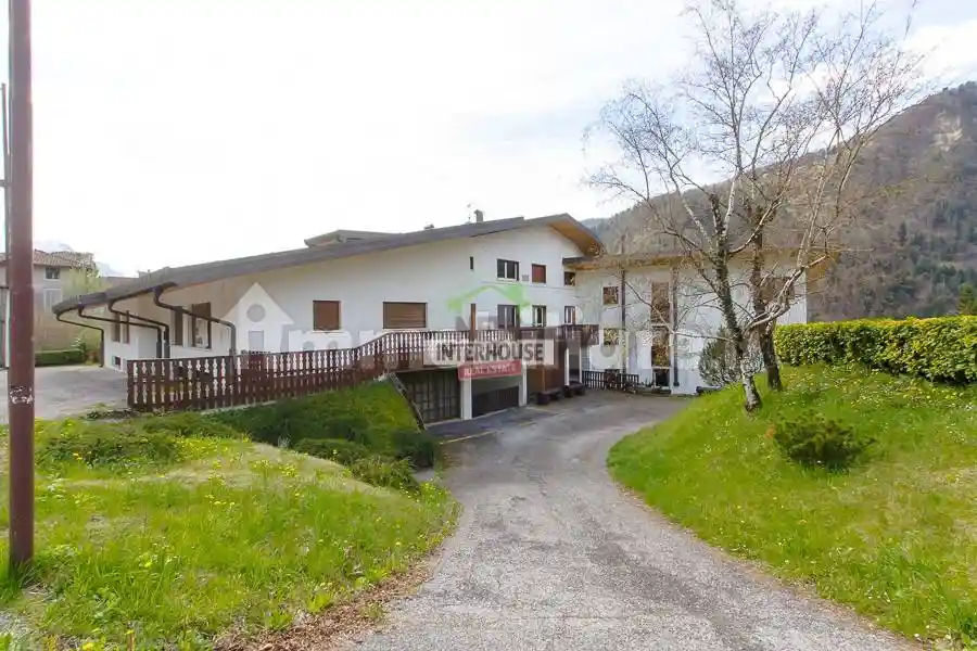 Quadrilocale via Giosuè Carducci 37, Centro, Arta Terme - foto 2