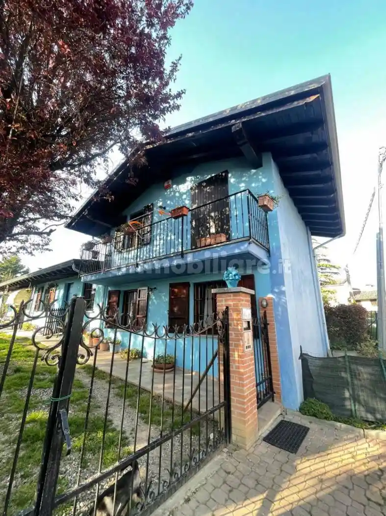 Villa in vendita a Castana