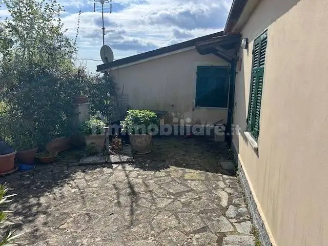 Appartamento in vendita a Carrodano