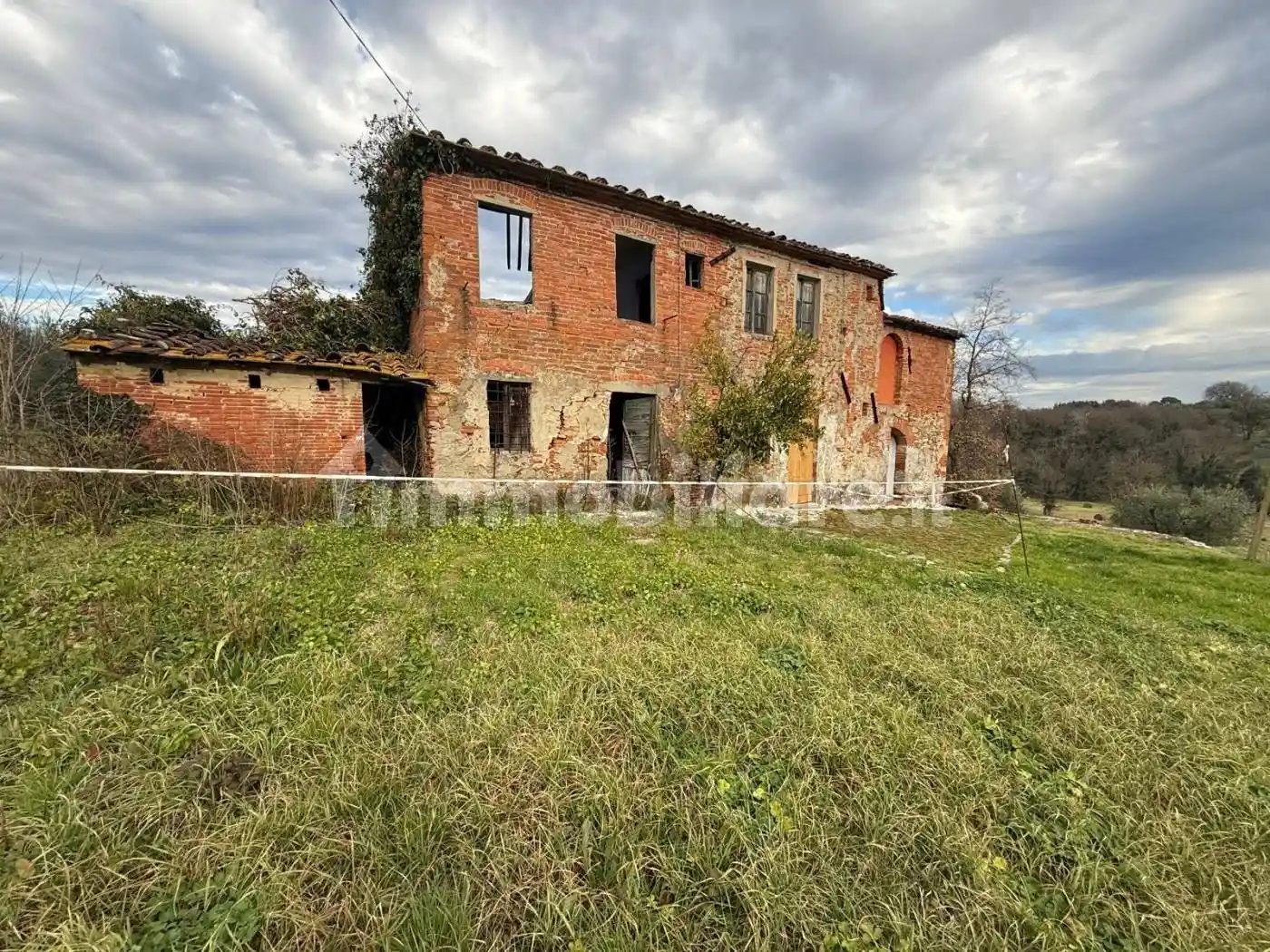 Rustico - Casale in vendita a Montecarlo