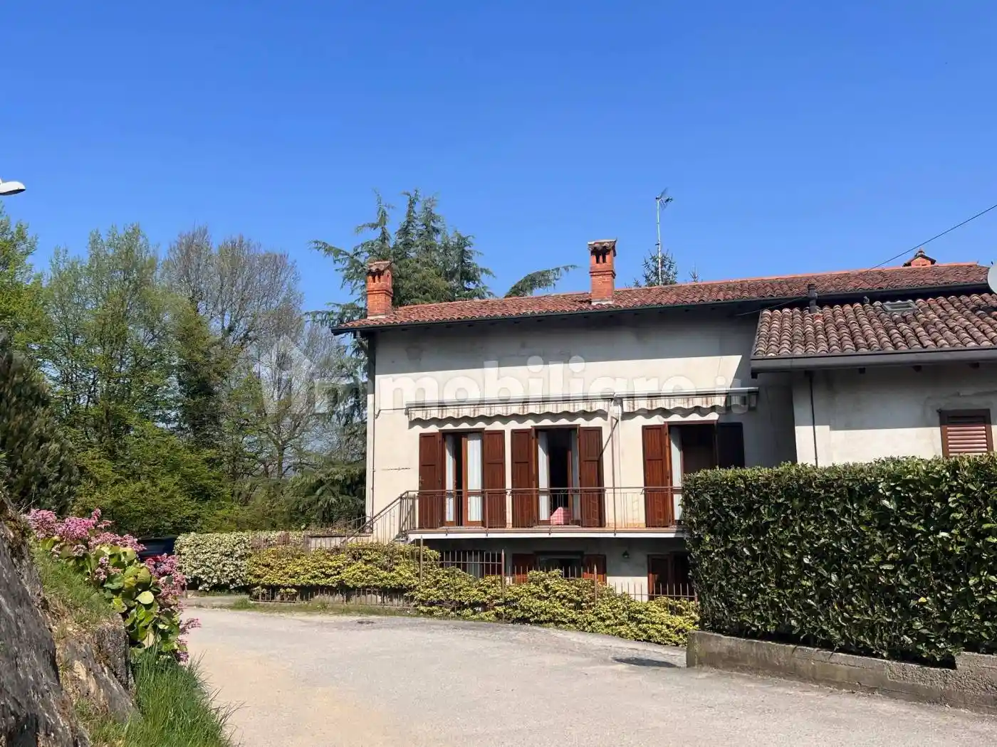 Appartamento in vendita a Montevecchia