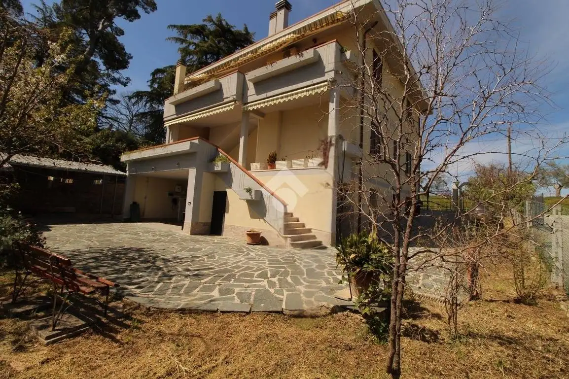 Villa in vendita a Teramo