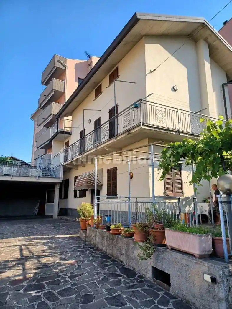 Villa in vendita a Calolziocorte