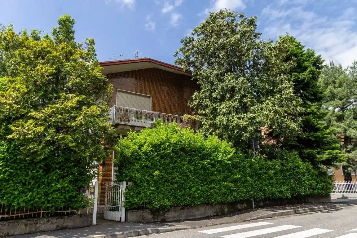 Villa in vendita a Arcore