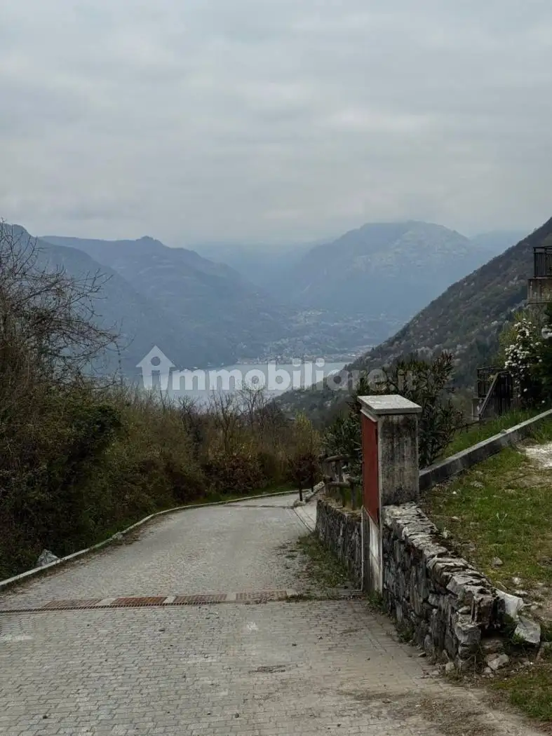 Appartamento in vendita a Laino