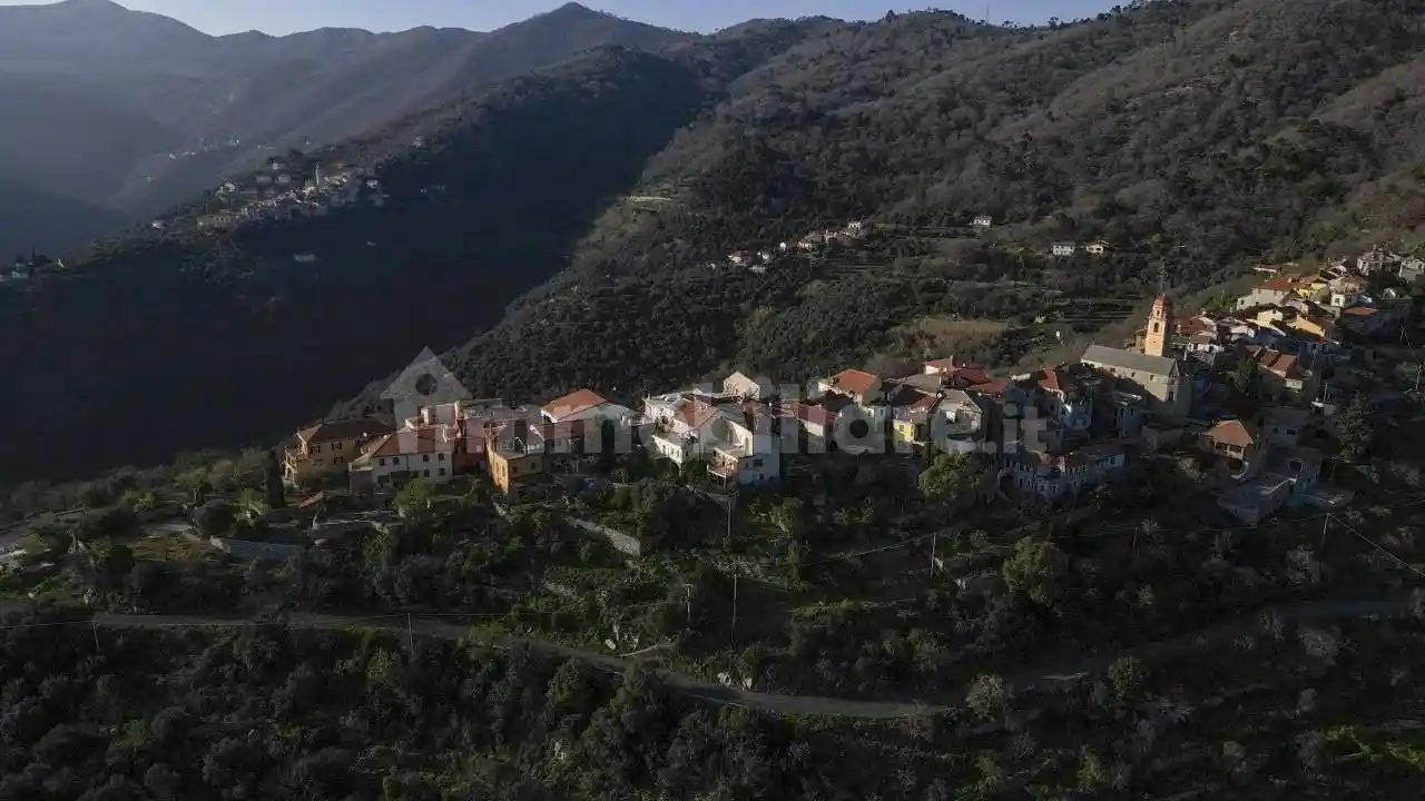 Terratetto unifamiliare via Mare, Tovo Faraldi, Villa Faraldi - foto 2