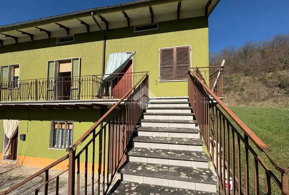 Casa indipendente in vendita a Cantiano