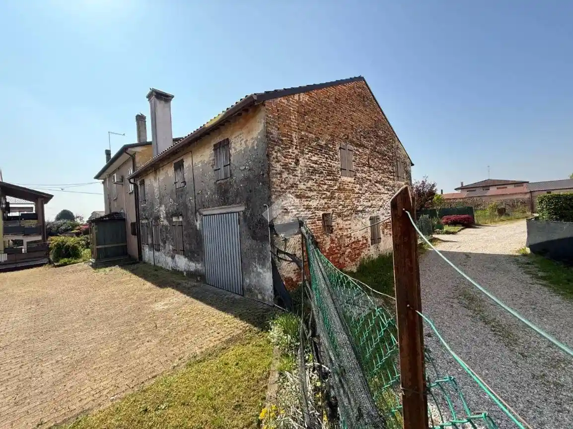 Rustico - Casale in vendita a Istrana