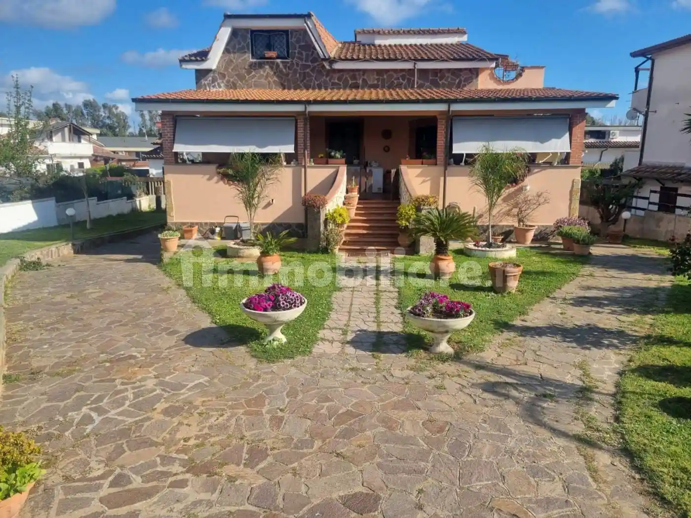 Villa in vendita a Ladispoli