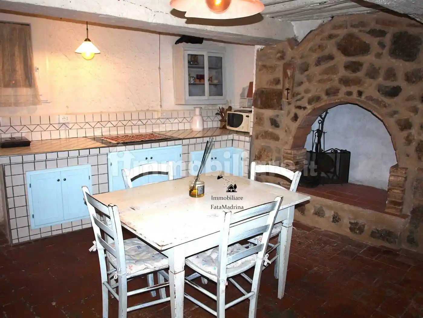 Appartamento in vendita a Campiglia Marittima