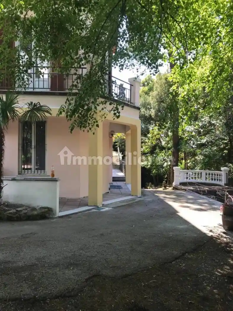 Appartamento in vendita a Cogorno