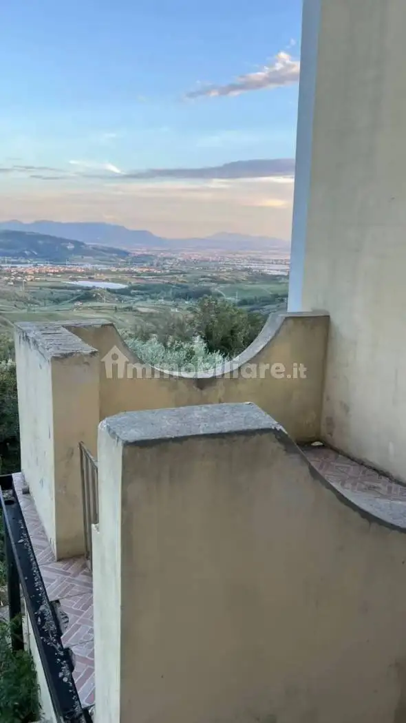 Rustico - Casale in vendita a Montecorvino Pugliano