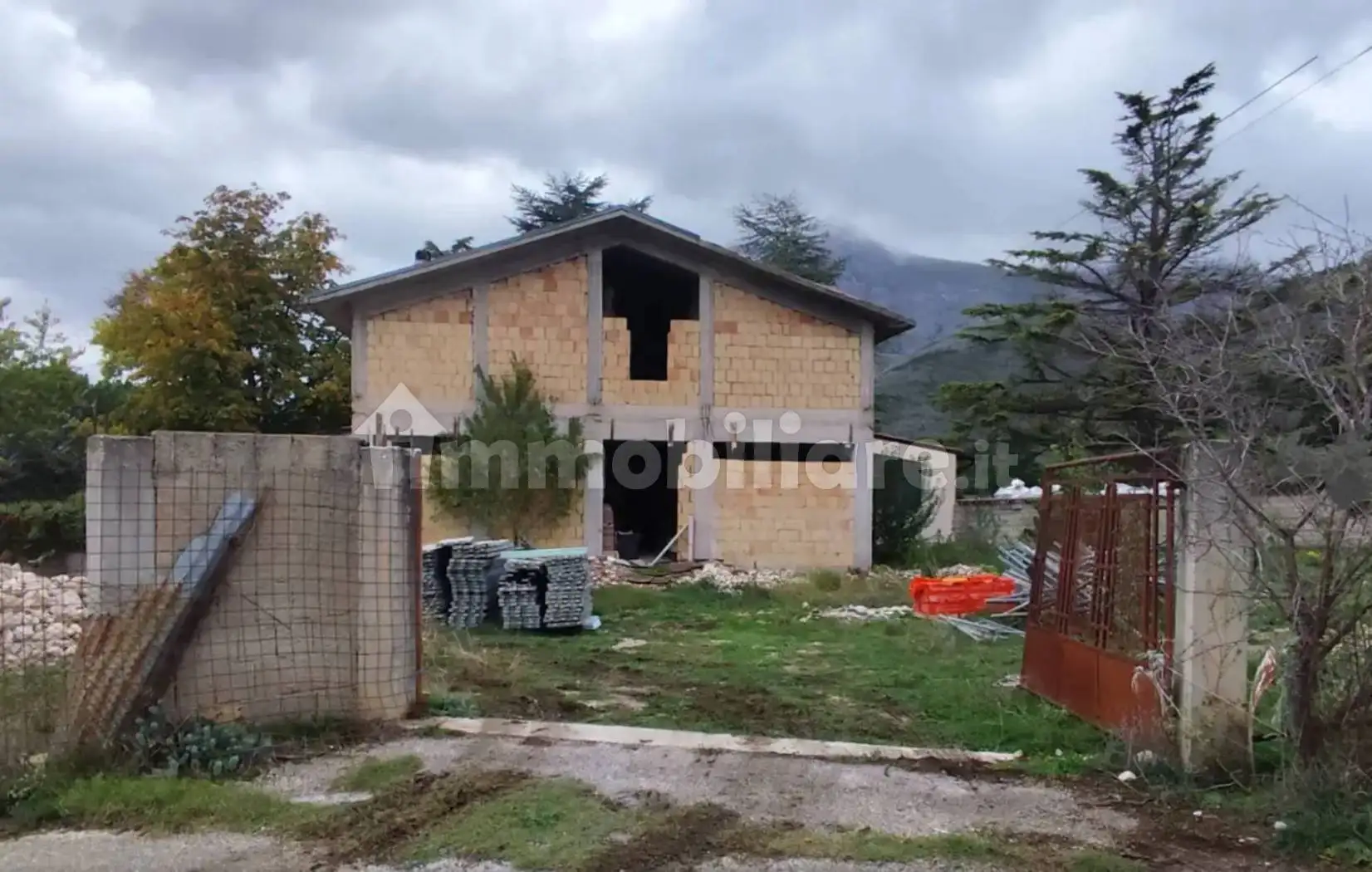 Villa in vendita a Massa d'Albe