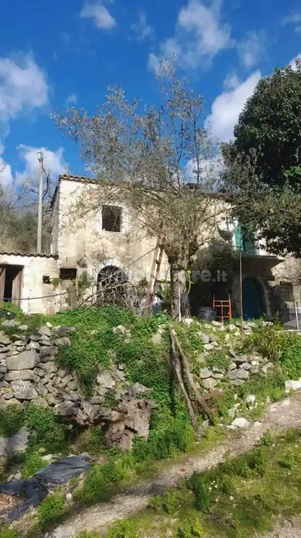 Rustico - Casale in vendita a Arce