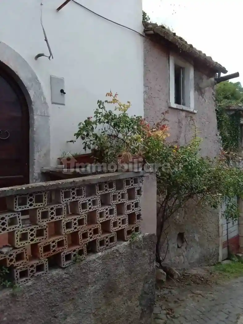 Terratetto unifamiliare via Vallone, Centro, Capestrano - foto 2