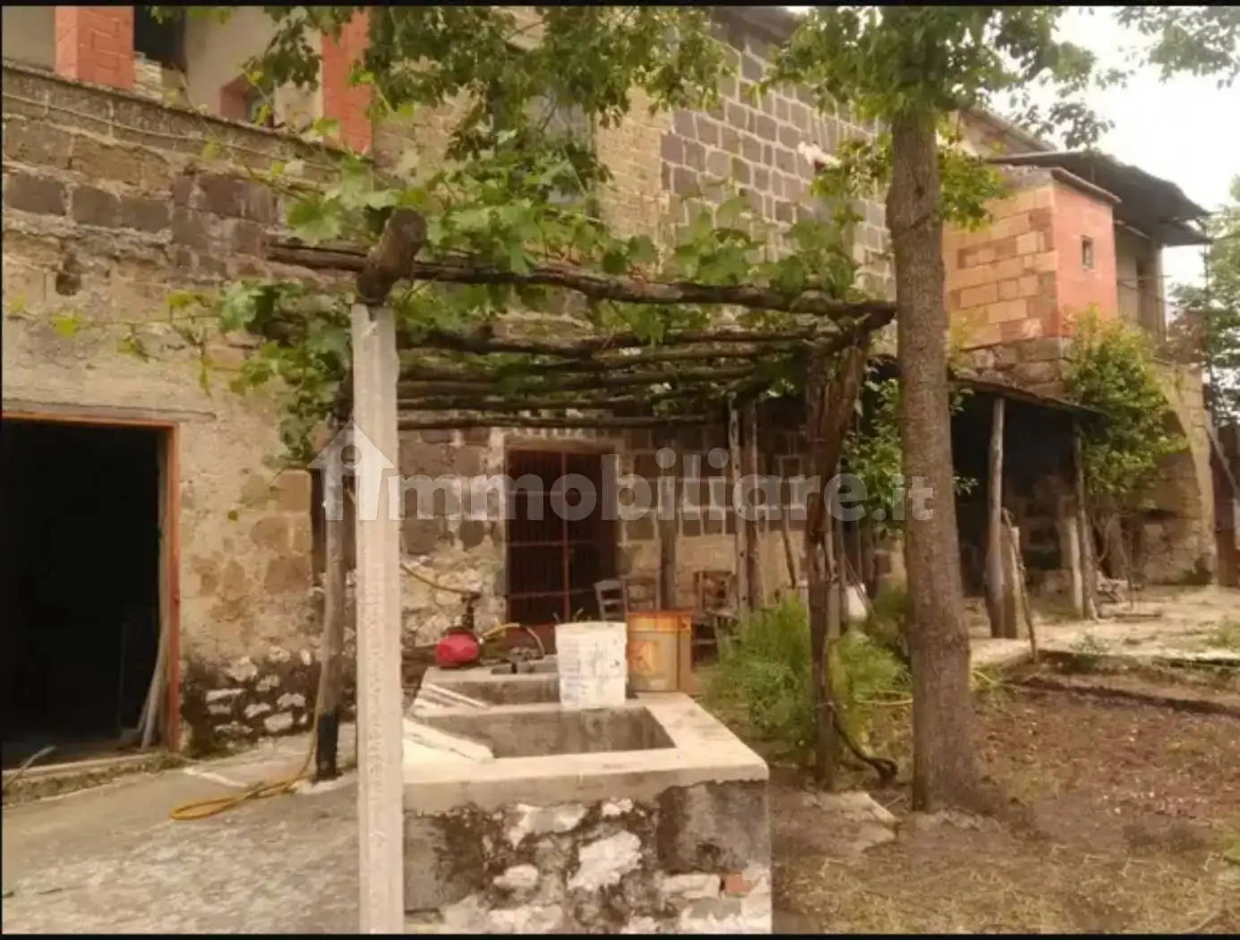 Rustico - Casale in vendita a Roccaromana