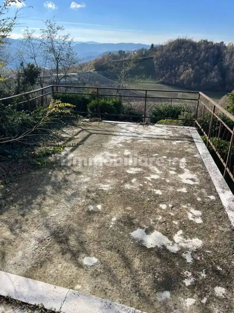 Casa indipendente in vendita a Alta Val Tidone