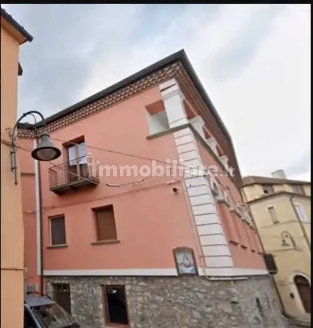 Palazzo - Edificio in vendita a Satriano di Lucania