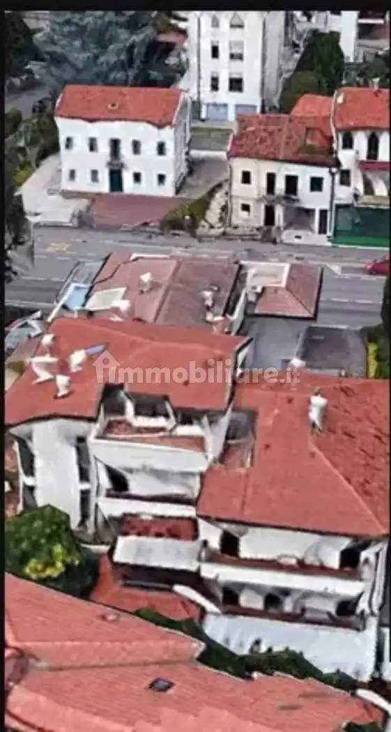 Casa indipendente in vendita a Vicenza
