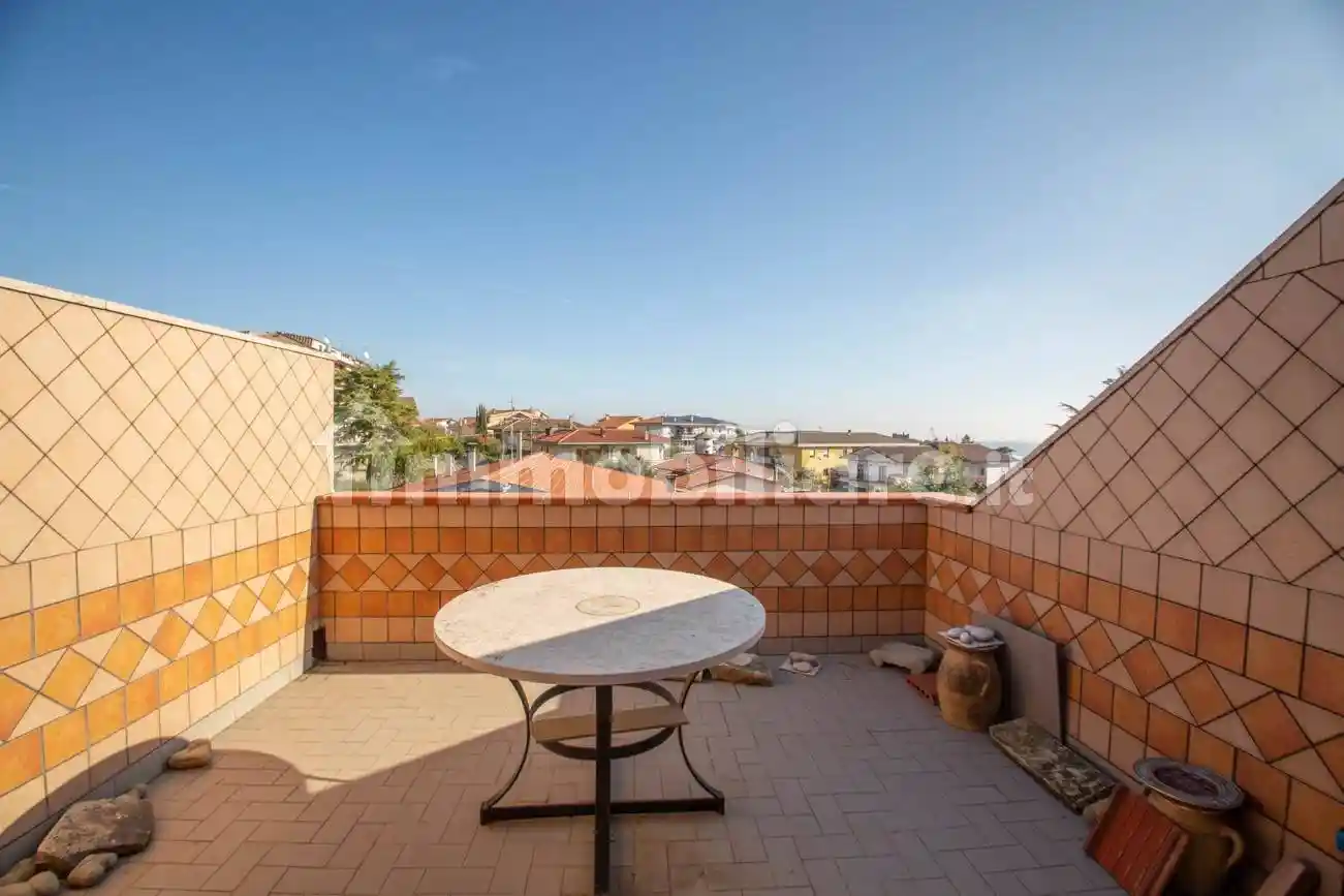 Attico Contrada Paterno 49, Centro, Loreto Aprutino - foto 3