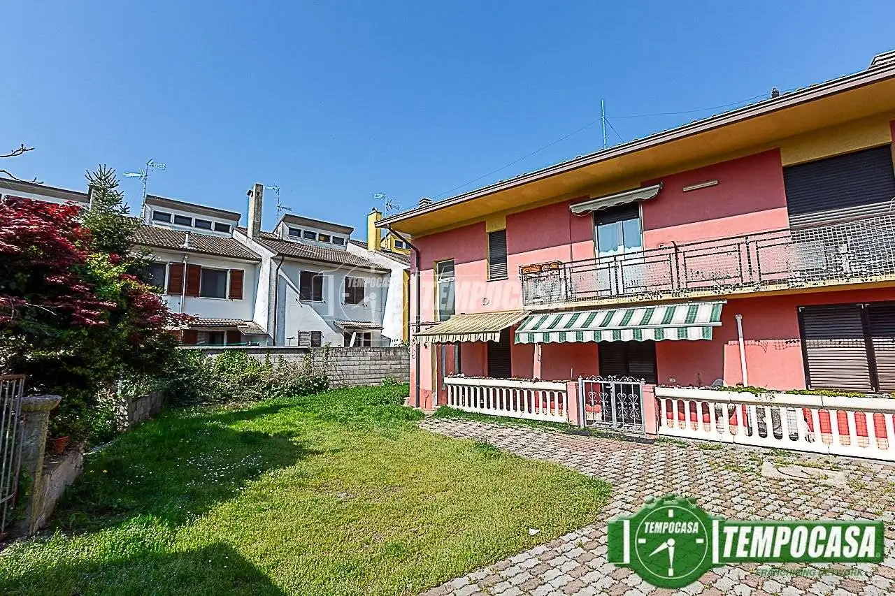 Appartamento in vendita a Palazzo Pignano