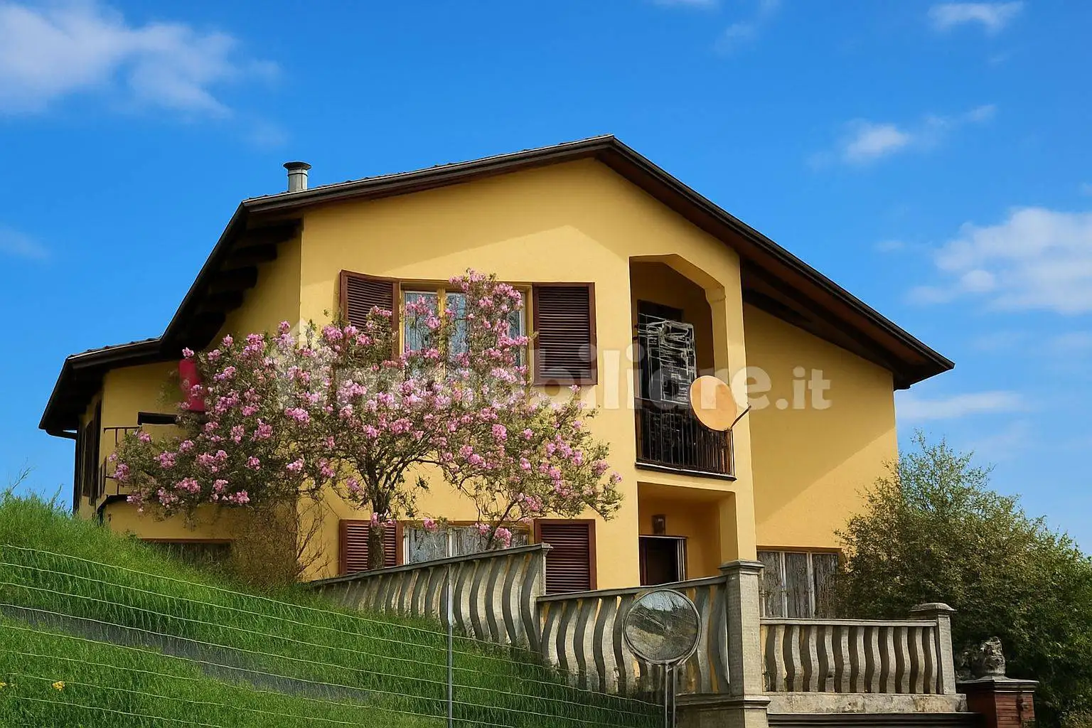 Villa in vendita a Albugnano
