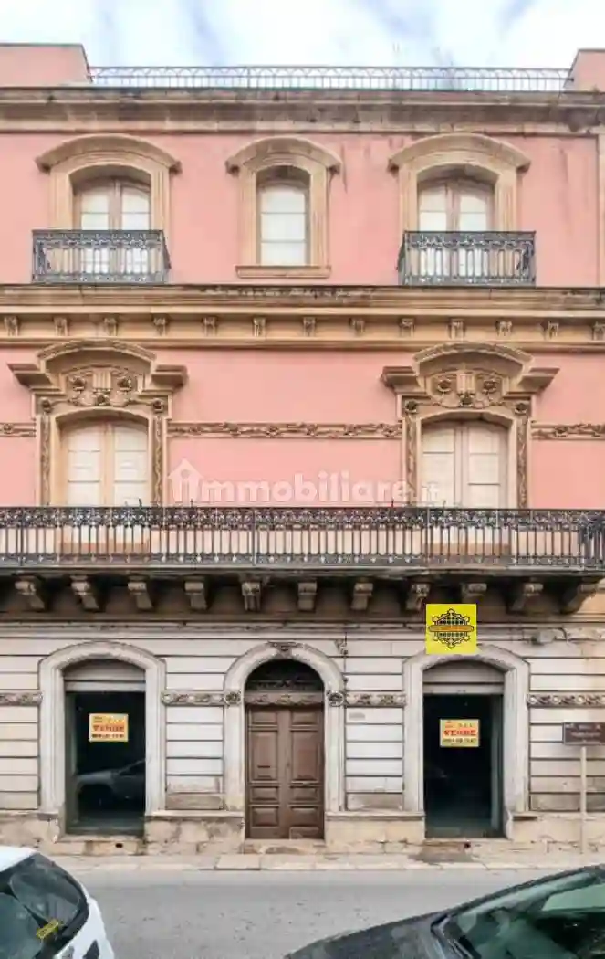 Palazzo - Edificio - foto 2