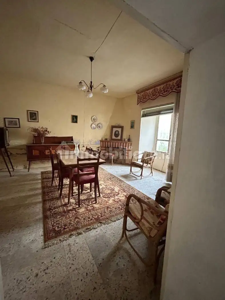 Casa indipendente in vendita a Laconi