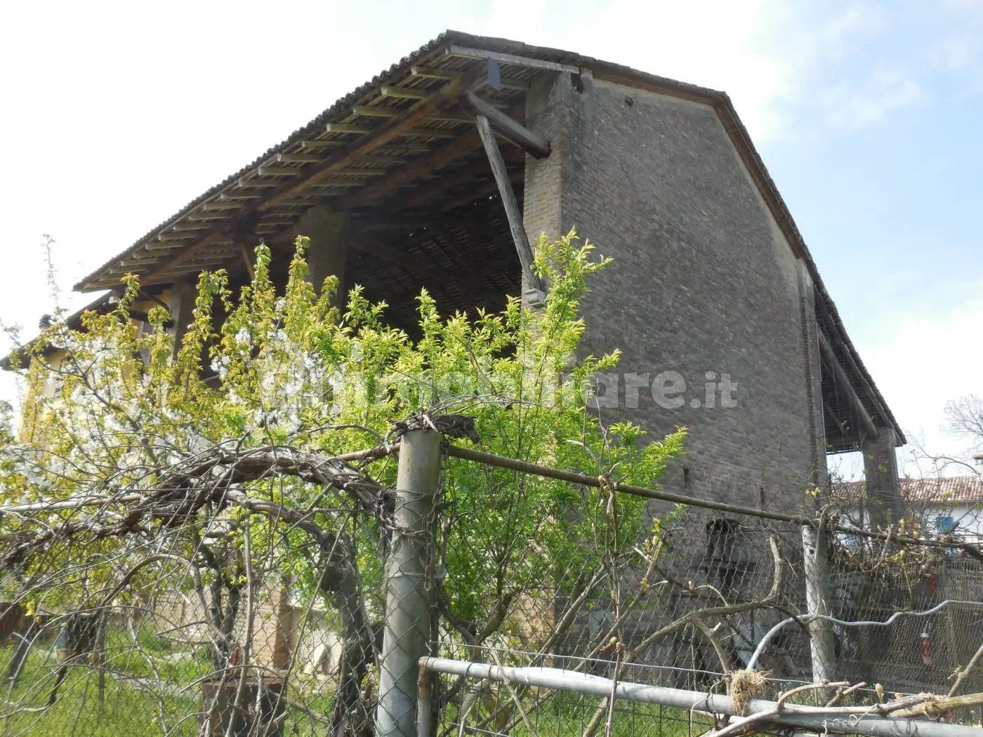 Rustico - Casale in vendita a Montodine