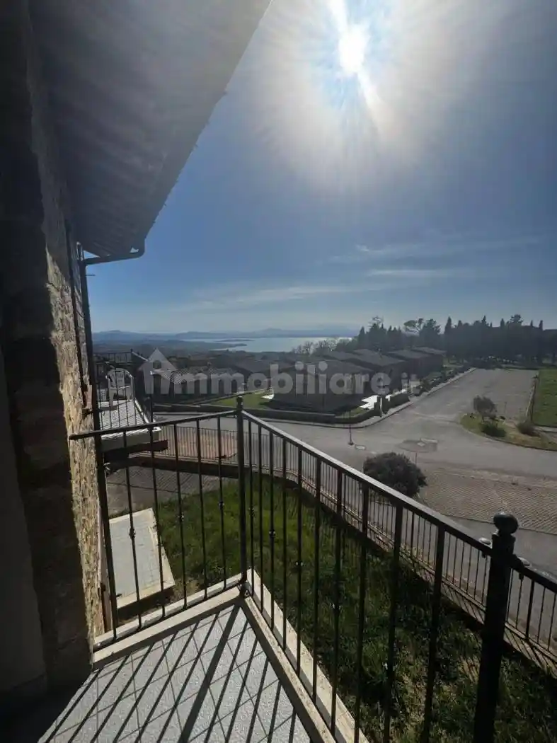 Appartamento in vendita a Passignano sul Trasimeno