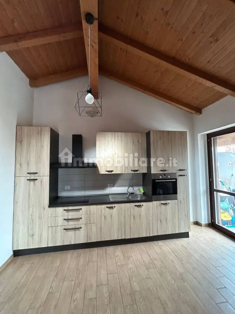 Appartamento in vendita a Linarolo