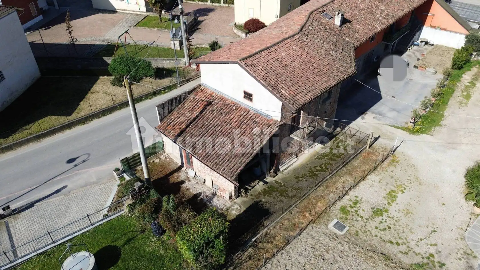 Rustico - Casale in vendita a Monticello d'Alba