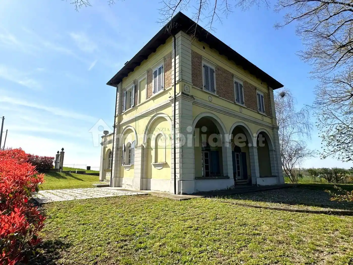 Villa in vendita a Fidenza