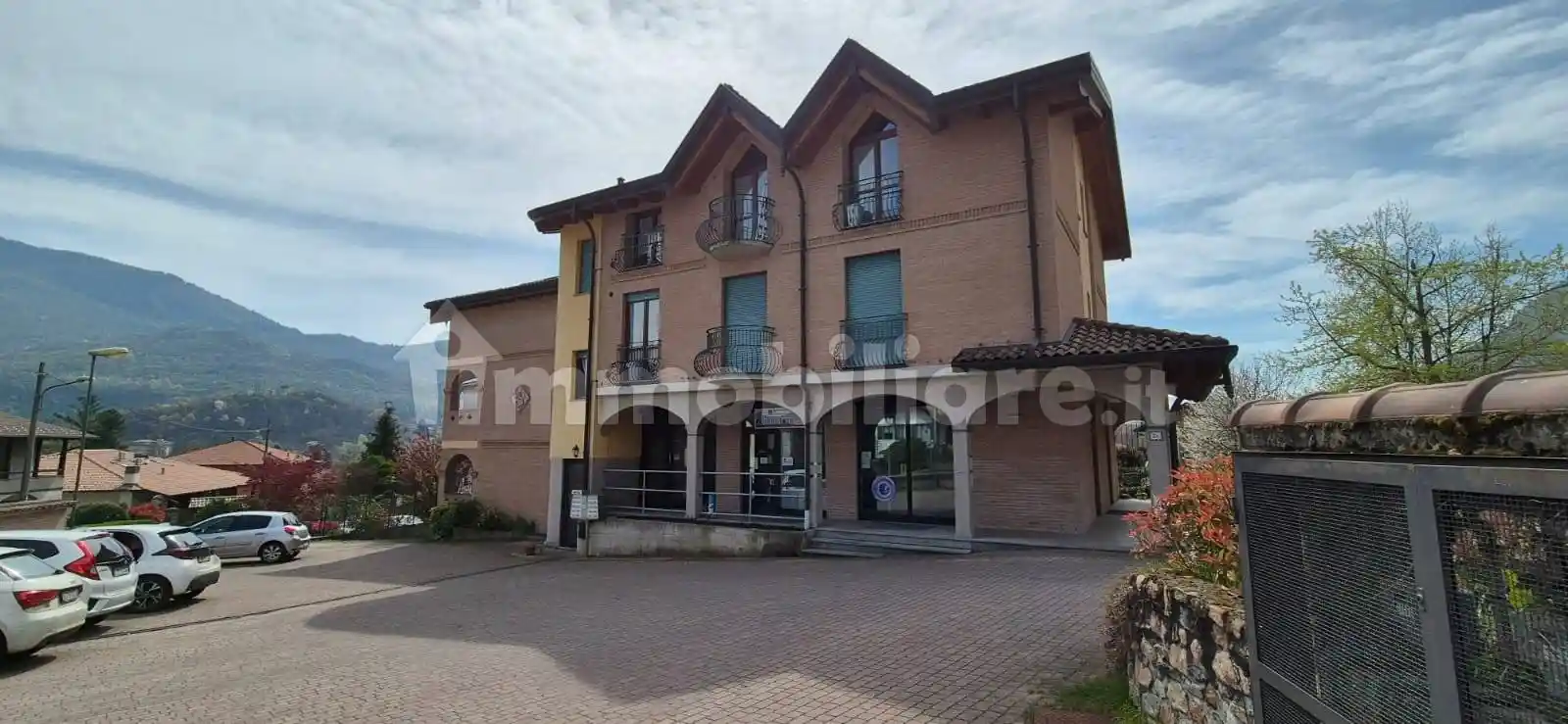 Appartamento in vendita a Cuasso al Monte