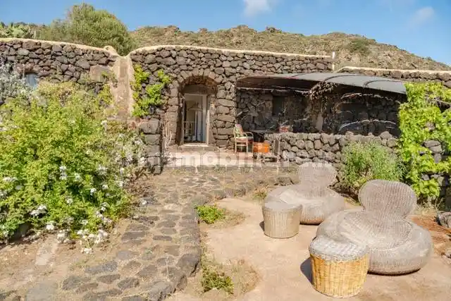 Rustico - Casale in vendita a Pantelleria