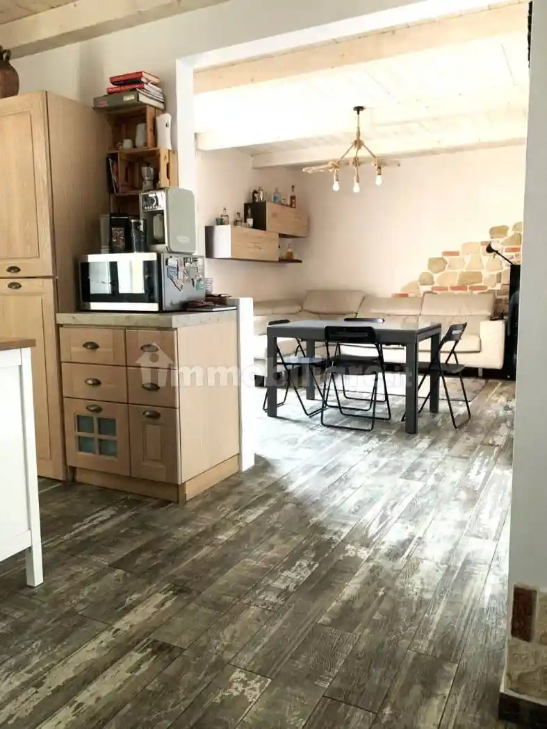 Appartamento in vendita a Livorno