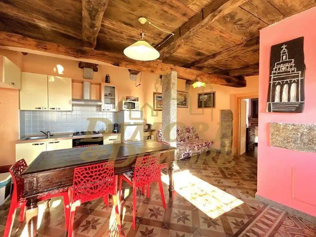 Appartamento in vendita a Colazza