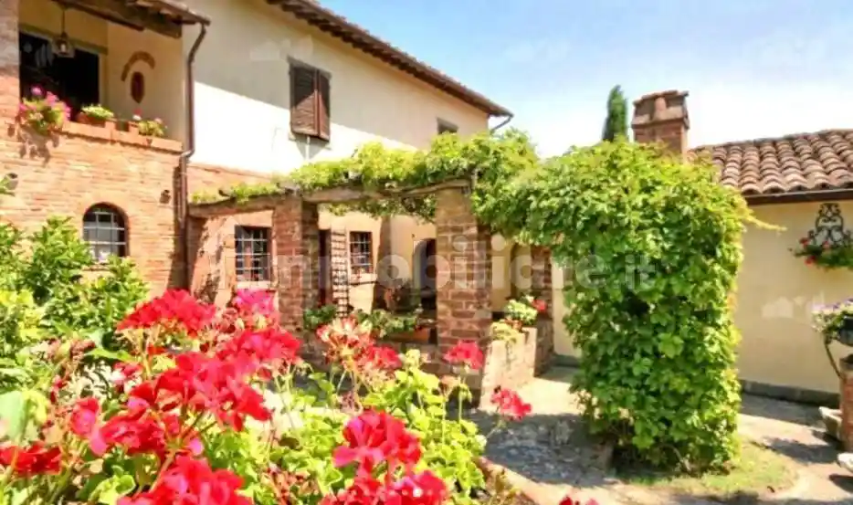 Rustico - Casale in vendita a Cortona