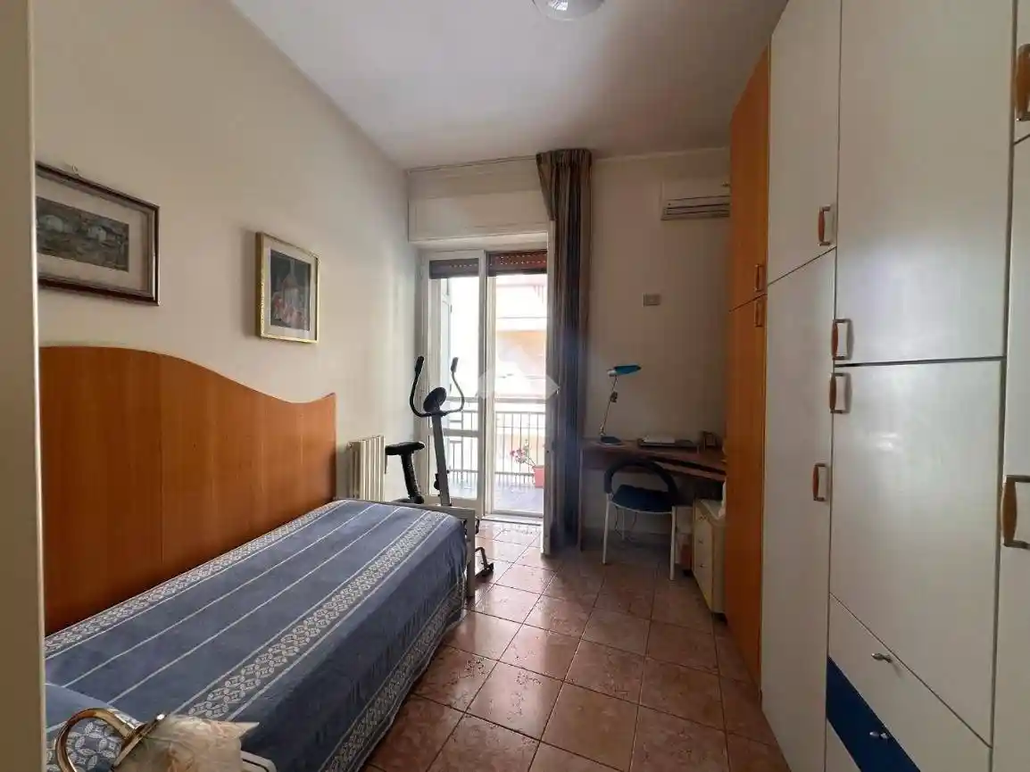 Quadrilocale via Mario Nicoletta 77, Centro, Crotone - foto 5