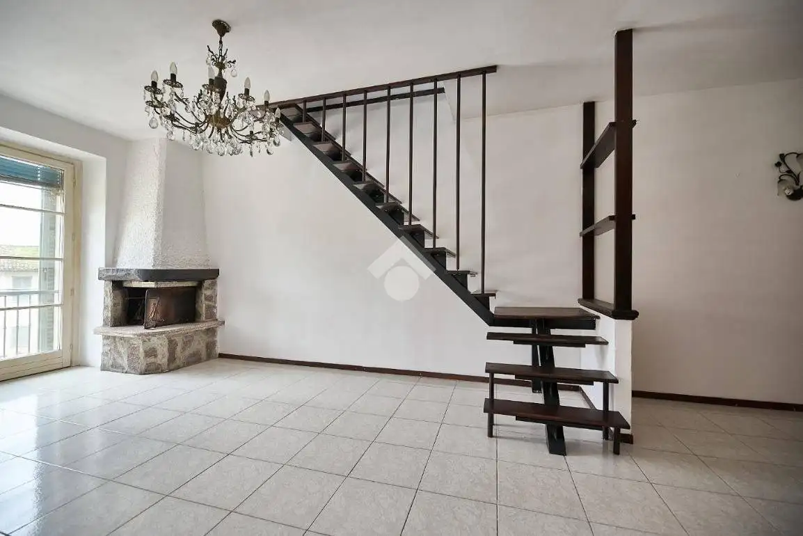 Rustico - Casale in vendita a Comazzo