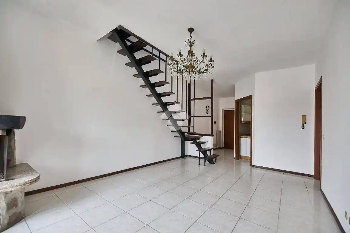 Casa colonica via palazzo pertusati 17, Centro, Comazzo - foto 2