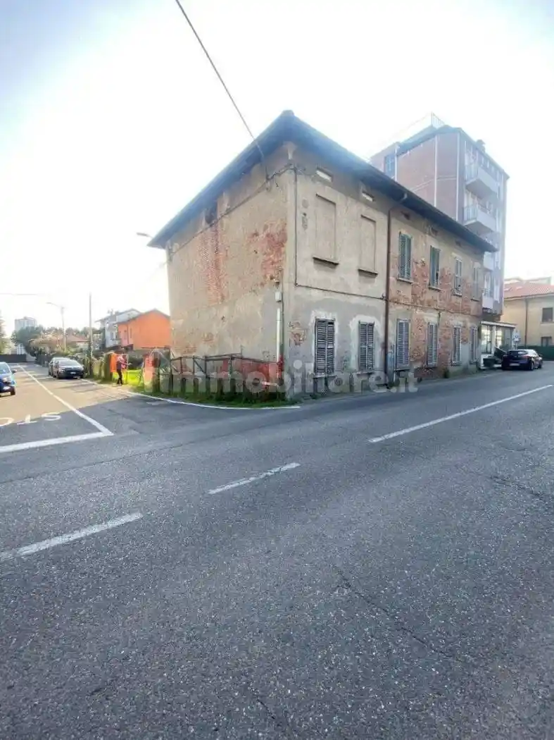 Rustico - Casale in vendita a Mariano Comense