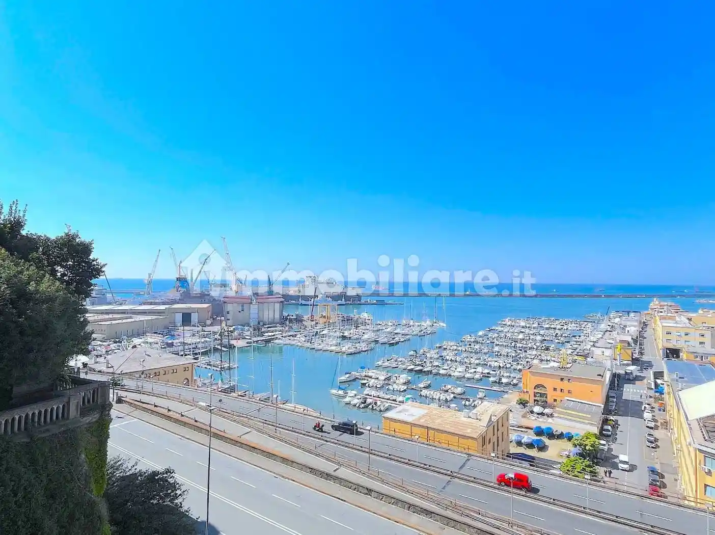 Appartamento in vendita a Genova