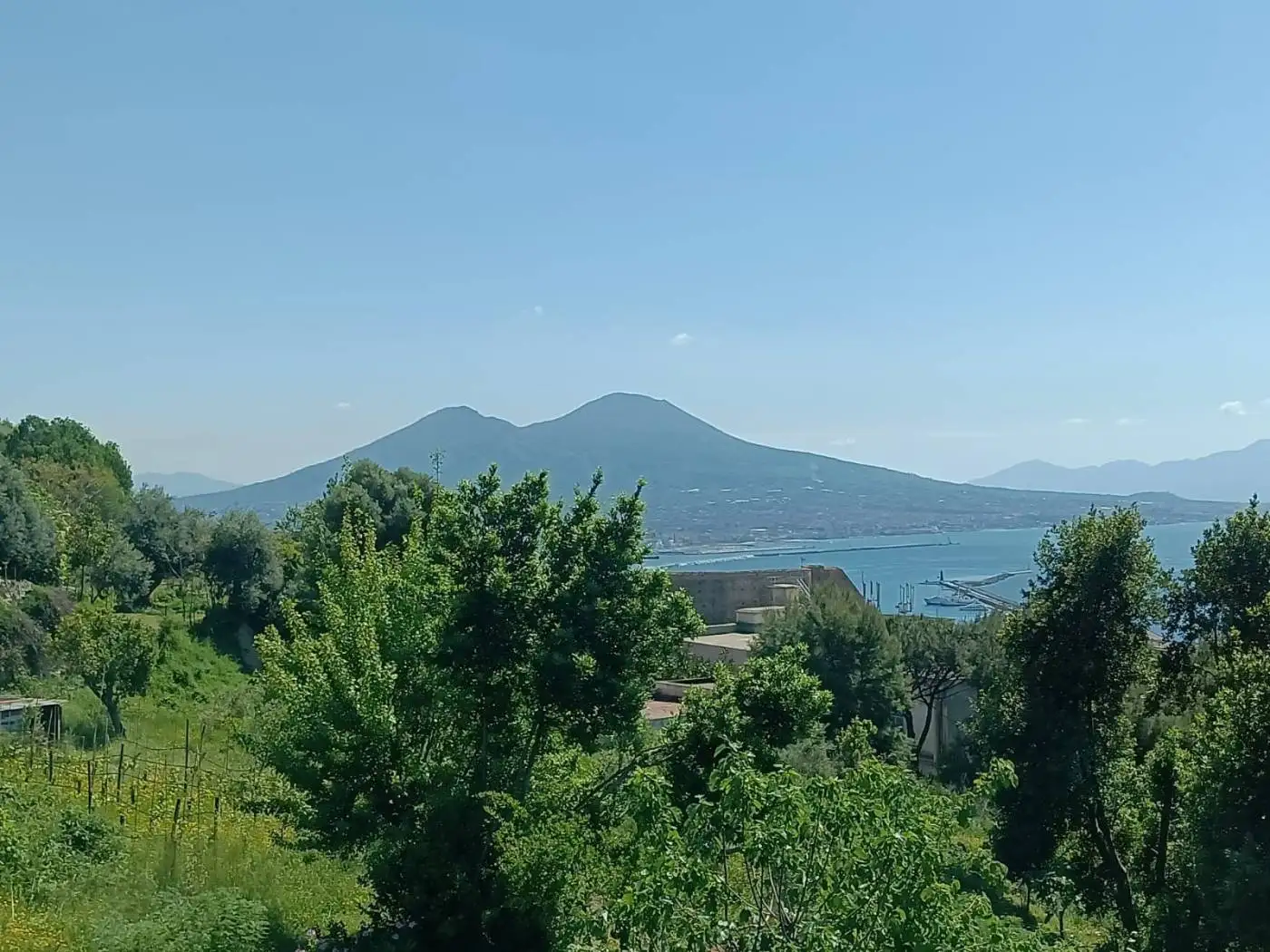 Appartamento in vendita a Napoli