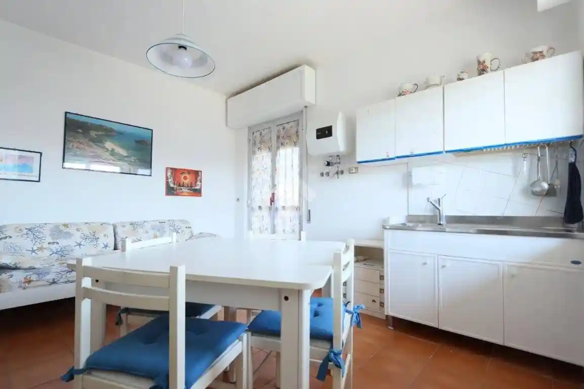 Quadrilocale via Gorizia 35, Centro, Alba Adriatica - foto 4