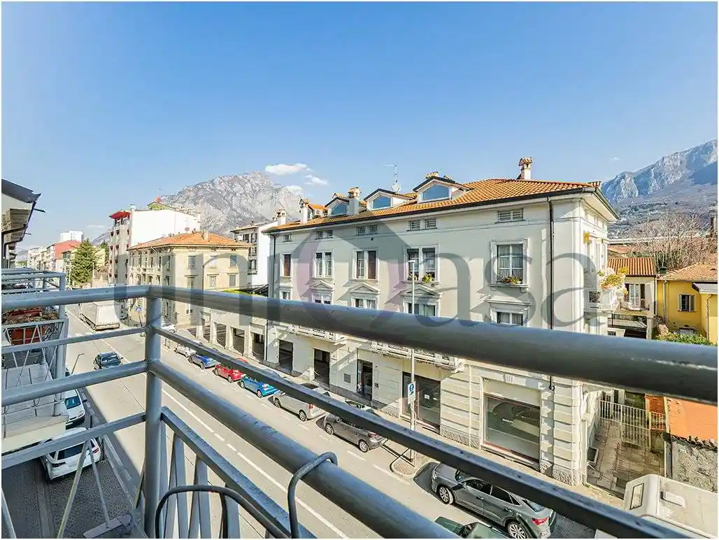 Appartamento in vendita a Lecco