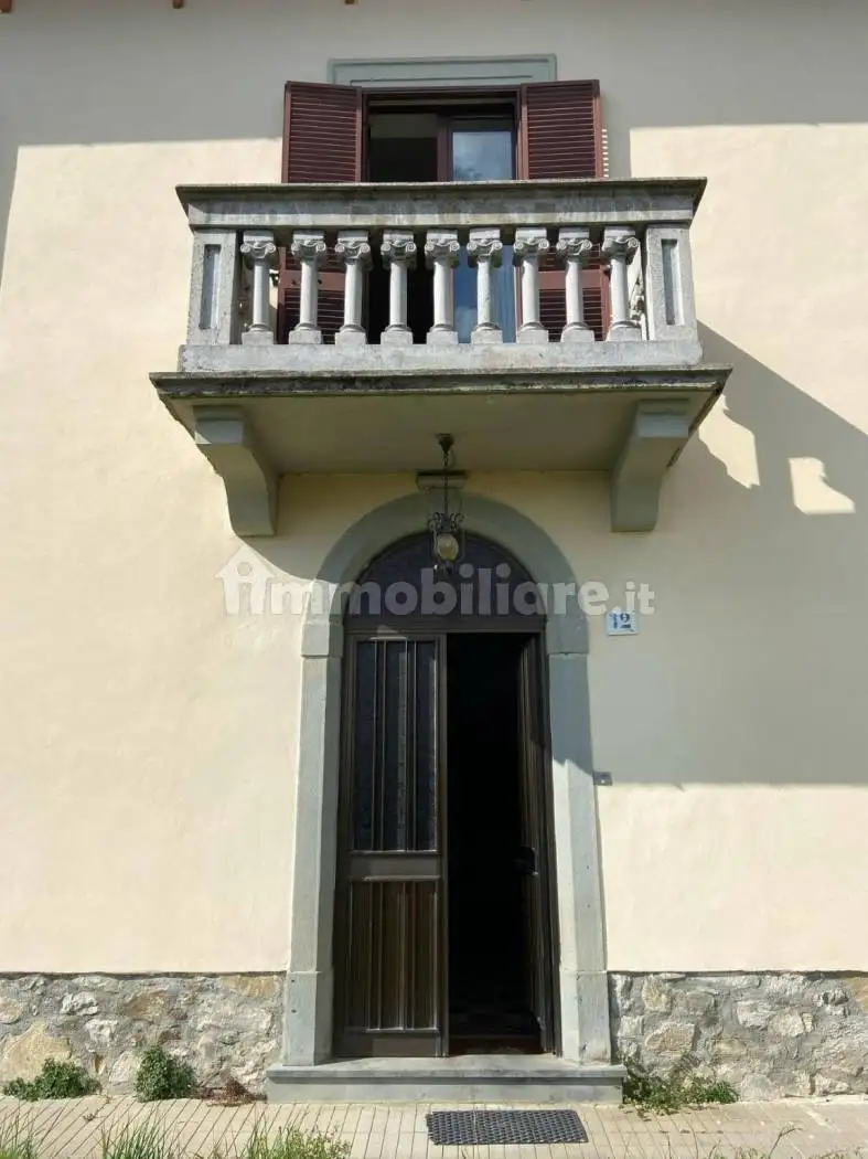 Terratetto unifamiliare via Farini, Castiglione di Garfagnana - foto 2